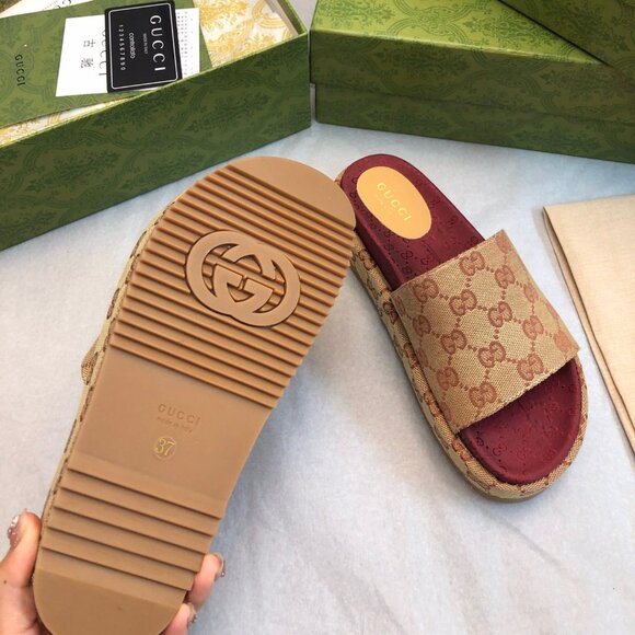 Gucci Canvas GG Monogram Platform Slide Sandals - Picture 9 of 9